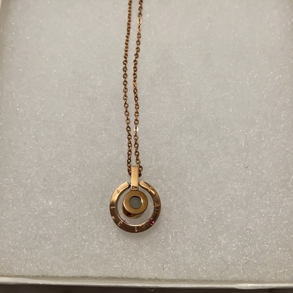 💛Rose gold necklace with 14” chain & 2” extender. - Picture 4 of 5